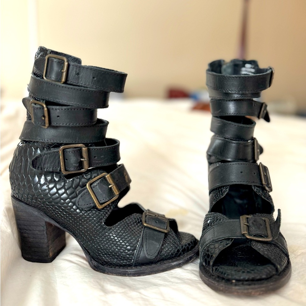 *SOLD* Like NWOT FREEBIRD by Steven BOND sandal boots SZ 7